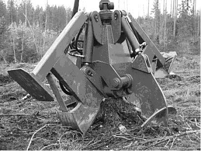 two. However, both devices were developed for stumps of spruce trees. Roots of spruce trees are thick and close to surface which enables splitting and pulling with a simple stump rake.