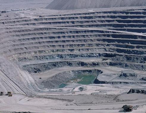 Endangered Elements Chuquicamata mine, Chile As much gold in 1 tonne of computer