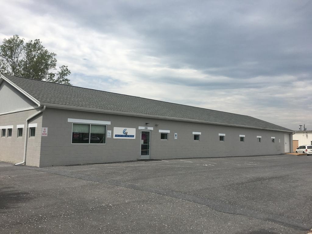 Property Overview Property Summary Available SF: Lease Rate: Lot Size: Building Size: Floors: $16.50 SF/yr (MG) 0.83 Acres Single Ceiling Height: 9.