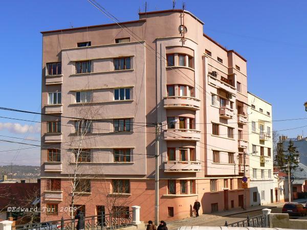 When the urban areas started to develop, in Romania were built multi-family residential buildings, especially during the communist era, when there was a huge migration of the population from the
