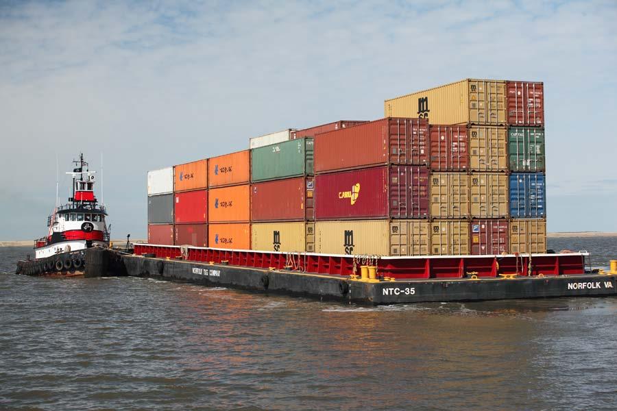 States Invest in the Future of Marine Highways Integrating marine services into freight and surface planning Virginia Investing in Port infrastructure 64 Express Barge Service - Federal,