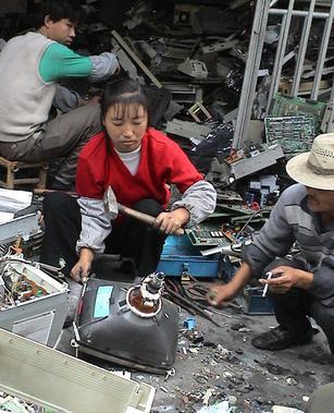 E-Waste Treatment E-waste increase rapidly E-waste recycling is concentrated in the informal sector No