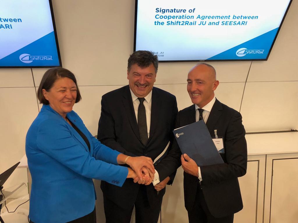 SHIFT2RAIL SEESARI AGREEMENT Signed in September 2018 at InnoTrans Long term cooperation Presence of the EU Commissionner for Mobility and Transport Focus of the agreement: the exchange of