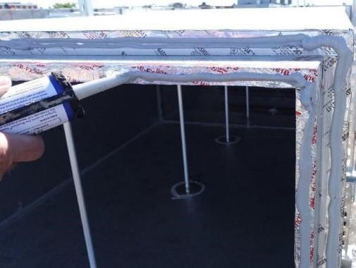 Due to extreme lightweight QDuct, a minimum of every third support should be secured to the building roof deck.