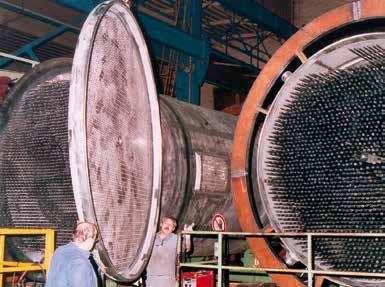 2 Introduction Waste heat boilers with direct integrated reactors