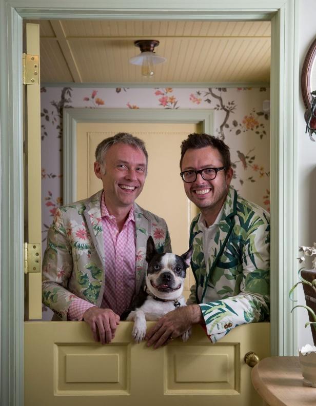 Celebrity Guest APPEARING Friday & Saturday A The Madcap Cottage John Loecke & Jason Oliver Nixon The Madcap Cottage gents run their firm an ever-changing design laboratory from the heart of High