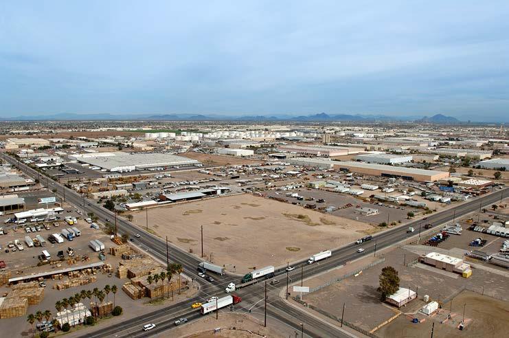1002 South 56th Avenue ±118,854 SF Multi-Use Distribution Facility at Freeport Center Phoenix, Arizona Property Features 59th Avenue Buckeye Road ±24 Clear height Zoned A-1, City of Phoenix Fully