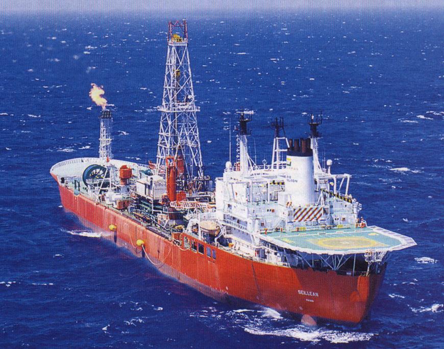 The Seillean DP FPSO - Concept The Seillean is a DP class 2 redundant FPSO equipped for test and early production operations in up to 2.000 meters water depth.