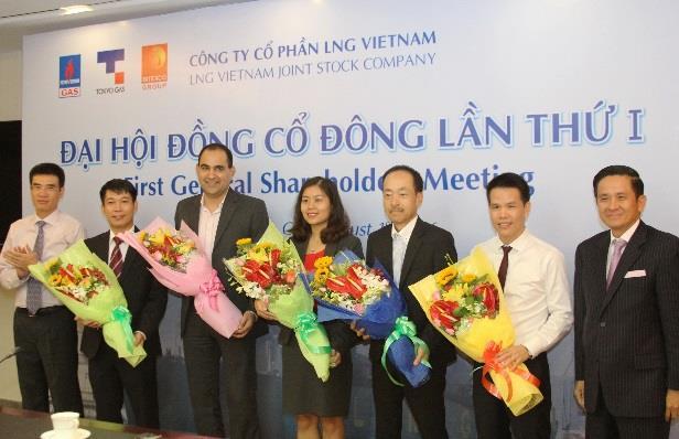 established LNG VIETNAM JSC together with PetroVietnam Gas and