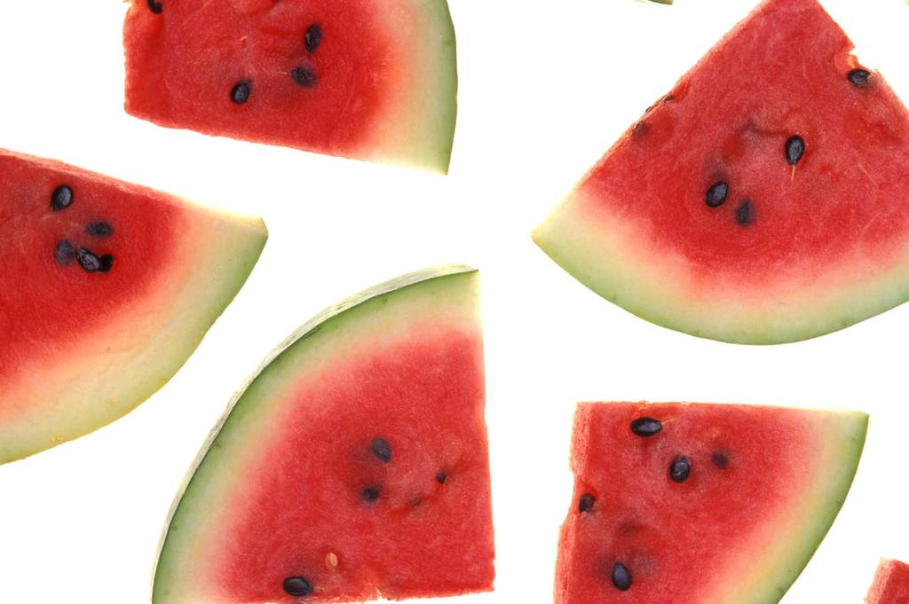 Genetically engineered and grafted non-ge watermelon resists viral