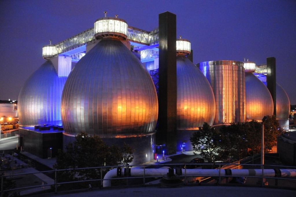 Energy production - Biogas Newtown Creek Wastewater Digesters (New York City, USA) Waste water and food waste Citizens