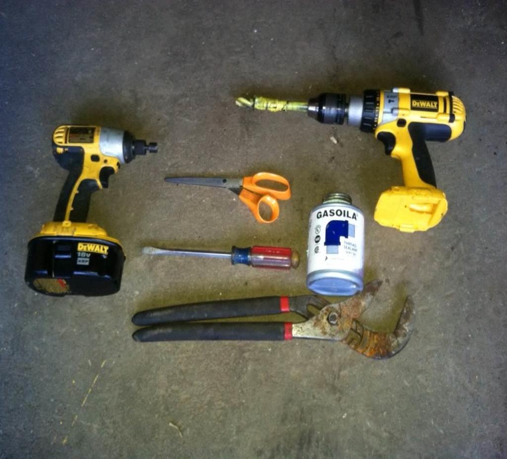 Helpful Tools Impact tool for hose clamps Liquid