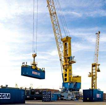 Gottwald Mobile Harbour Cranes come into their own in the really large container hubs operated HMK 170 E, Ofunato, Japan Mobile