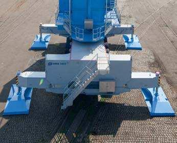All provide the crane operator with a good view of the site thanks to an