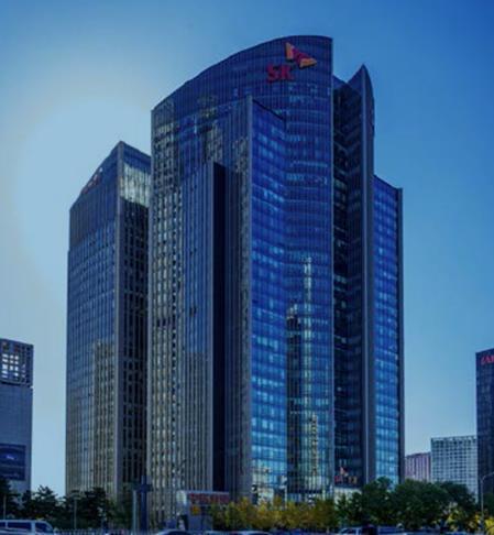 SK Building Location: Beijing, China 40 story, 106,000m² mixed-use development part of the Central World Trade Centre in Chaoyang district of Beijing Install new Building Management System and field