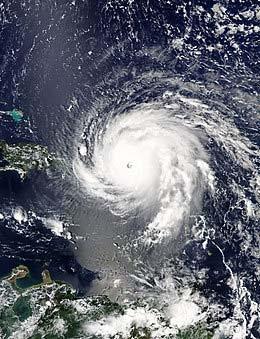 Hurricane Irma September 2017, 127 fatalities, >63 billion in damage (Florida) Hurricane Maria Late September, 2017 68 fatalities >51 billion in damage (Dominica & Puerto Rico) What can we do?