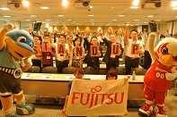 Fujitsu employees achieving the MDGs, then send pictures to the leaders of each country to plea for stronger policy measures. Approximately 360 million people have participated to date worldwide.