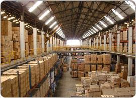 Warehousing Arrow Speedlines maintains warehouse facilities strategically positioned to effectively decrease your supply chain cost.
