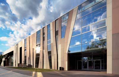 The wide range of products also includes thermally insulated systems and stainless steel profiles. Doors, windows and façades are created using Jansen tubular steel profile systems.
