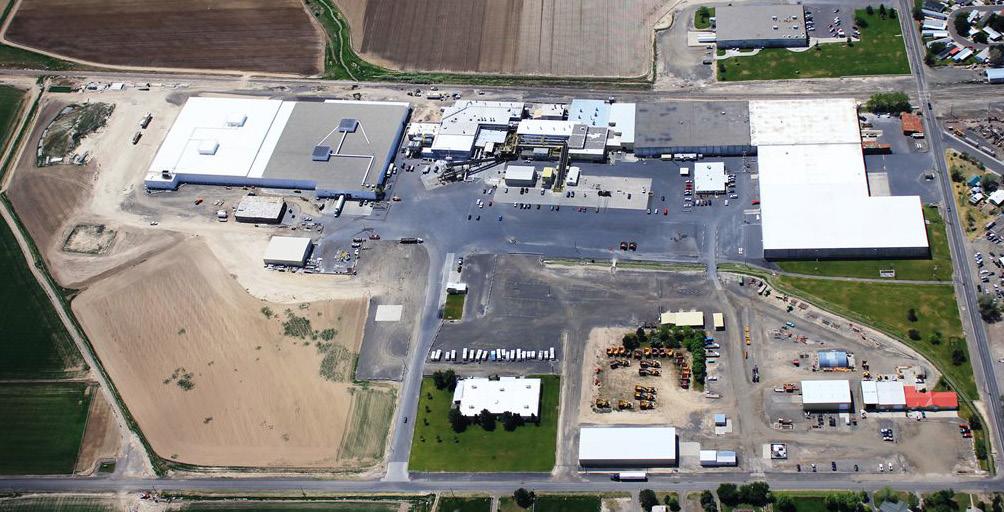 FREEZER WAREHOUSE 214,269 SF PROCESSING AREA 113,719 SF DRY WAREHOUSE 223,800 SF FEATURES INCLUDE Certifications: > > BRC > FDA > > USDA > HACCP > > Organic > Kosher Rail served by Eastern Idaho