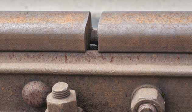 Rail Heads and Ends One product for fast weld maintenance Maintenance vs. replacement The rail heads can become damaged after a relatively short period of time due to the wheel spinning under load.