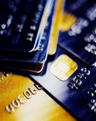 Benefits of Smartcards The chip is capable of doing processing and storing secret information securely The chip is inserted into the terminal reader and is present during the entire payment period