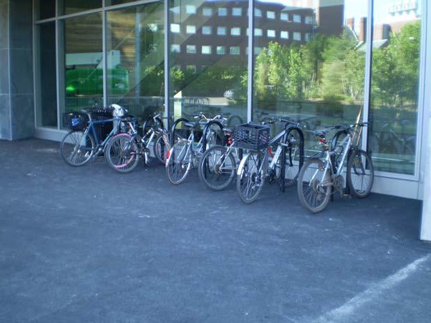MBTA Subway Station Bus Stop Location Bike Racks in East of Building Photo: Harvard Office for Sustainability, 2009 WATER EFFICIENCY Per LEED requirements, if a project does not