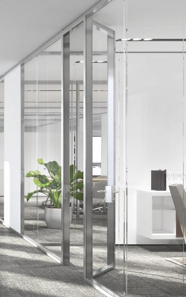 Door types for partitions «6» e «9» always include the automatic door closer integrated inside the door leaf frame; on the door for