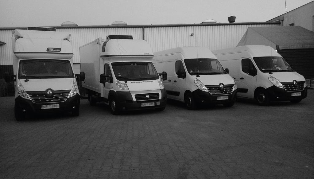 FLEET - New vehicles (up to 24 months) in perfect working order, clean and well-maintained vans - Renault Master canvas, 3500kg GVW, 1250kg loading capacity (26.