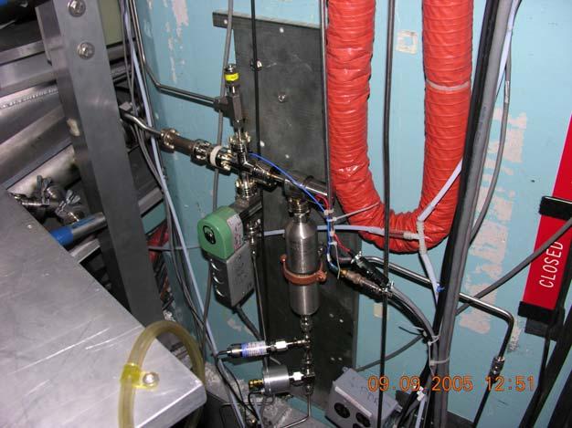port flange To vacuum vessel Extraneous volume in highpressure plenum,