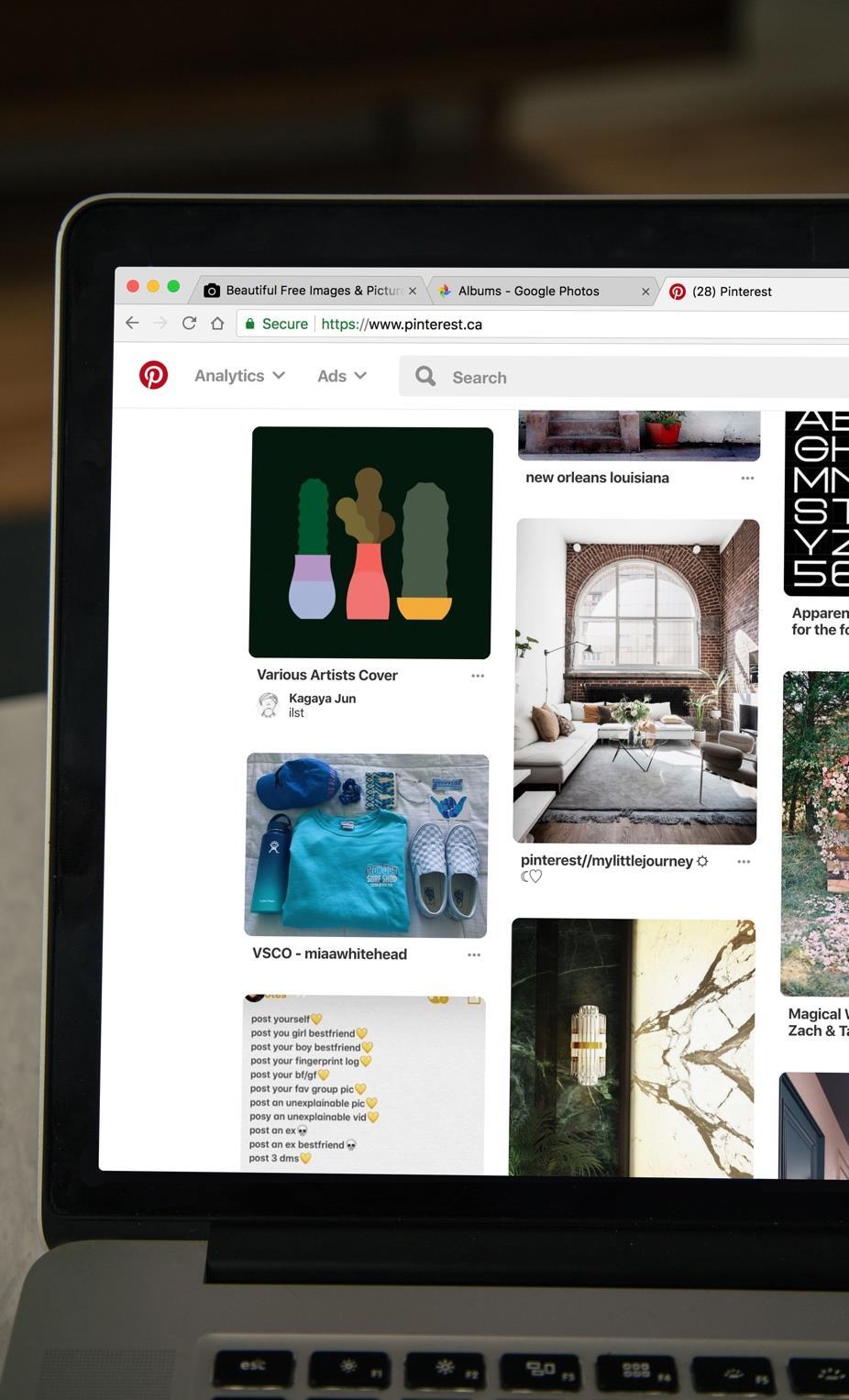Before starting with Pinterest Ads, make sure the account is a business account Pinterest offers ad campaigns to accomplish three objectives: Awareness Engagement Website Traffic Always: what am I
