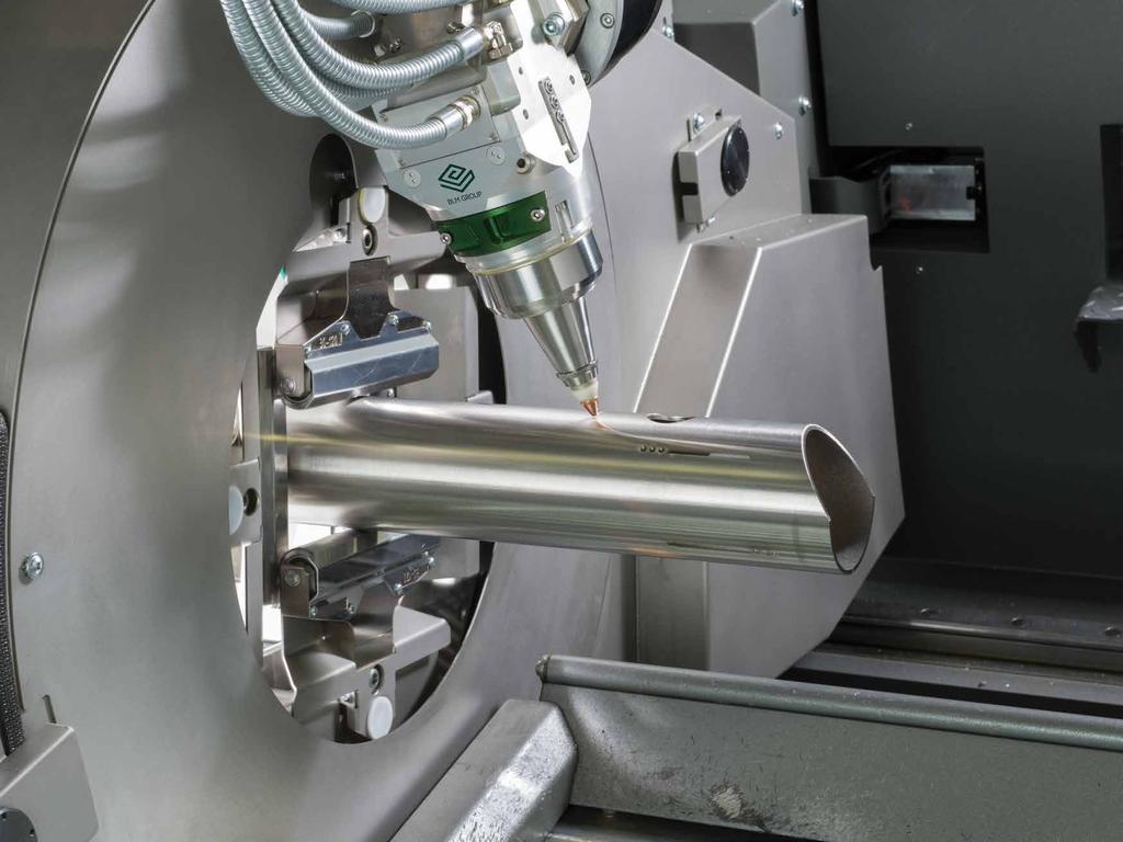 The difference Productivity and ease of use: a sum of many details ACTIVE TOOLS The machine provides a number of advanced functions, to make the tube machining easier and ensure top production levels.