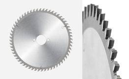 TYPE 42 PANEL SAW BLADES CONICAL ALTERNATE TOP BEVEL ATB Reference Number D B b d Z 42-125 045 024 6 125 4.4/5.4 3.2 45 24 42-150 032 024³ 150 4.4/5.4 3.0 1-1/4 24 42-160 045 028 6 160 4.4/5.2 3.