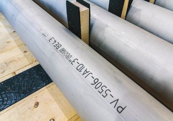 FW STEEL-CASED PIPE-IN-PIPE systems with their vacuum-tight casing pipe ring space provide an improvement in the insulation effectiveness of around 40 %.