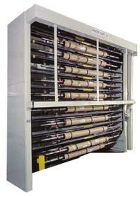 Through the use of an additional frame, where the tubes are unloaded from and their lowering is activated, the system not only makes the items themselves easier to store, but also easier to load and