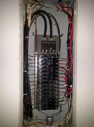 Electrical 1. Service Size Amps: 200 Volts: 110-240 VAC 2. Acceptable Service: Copper 3. Not Present Carbon Monoxide Detectors: We did not notice any carbon monoxide detectors in the home.