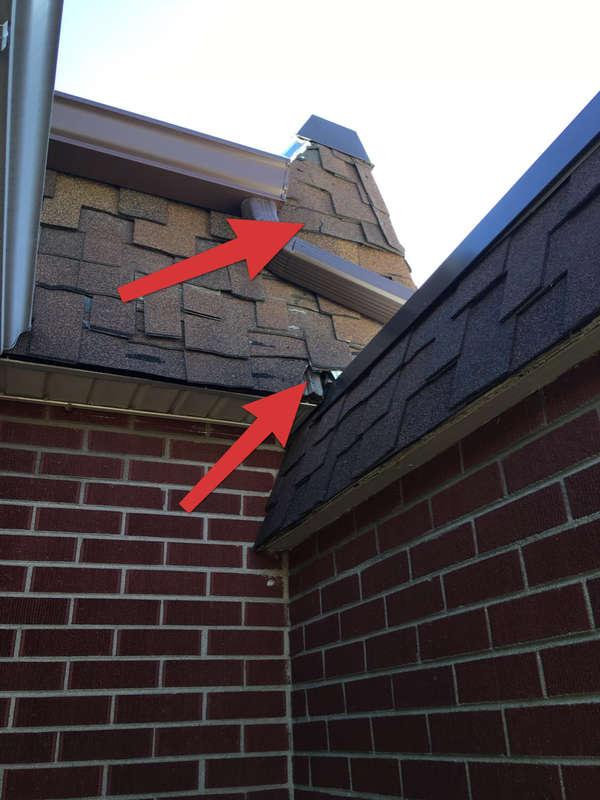 4 Siding, Flashing & Trim SPLITTING Siding shingles was splitting in one or more areas, which can lead to moisture intrusion and/or mold.