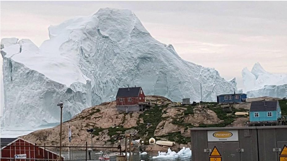An 11-million-tonne iceberg threatens tiny