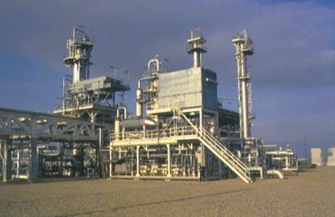 Figure 2. Teesside Gas Processing Plant Train 1 DRIZO Unit. water content is simple and well established.