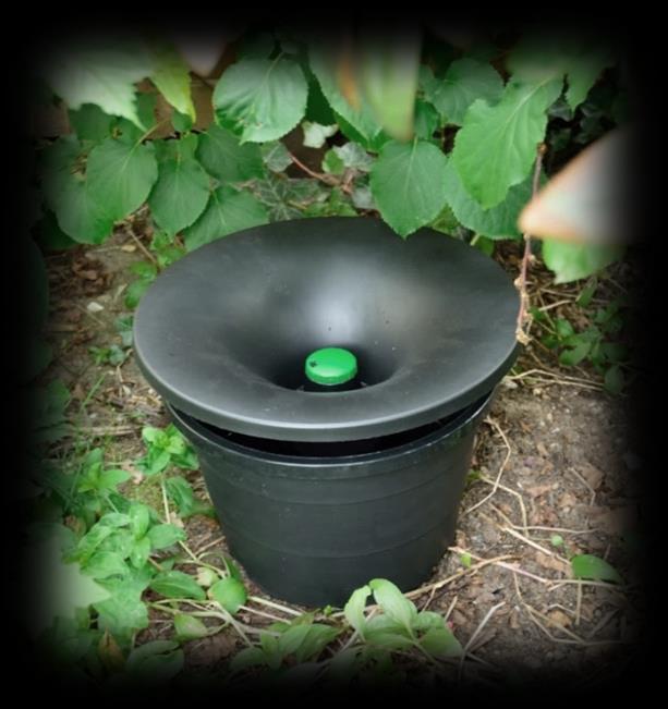 Make sure that In2Care Traps are placed on level surfaces at spots with continuous shade at all sun angles.
