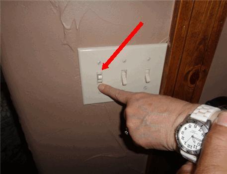 Electrical Conditions 43) Electrical Conditions R The electrical switches in living room and front entry door are