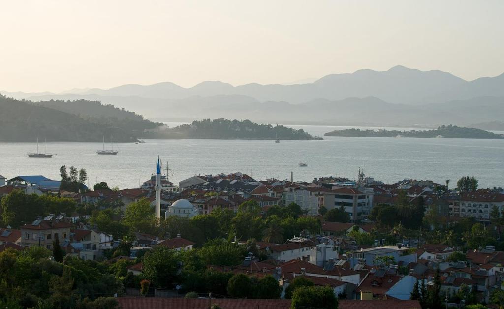 How to travel to Fethiye Fethiye, a popular tourist destination, has an international vibe.
