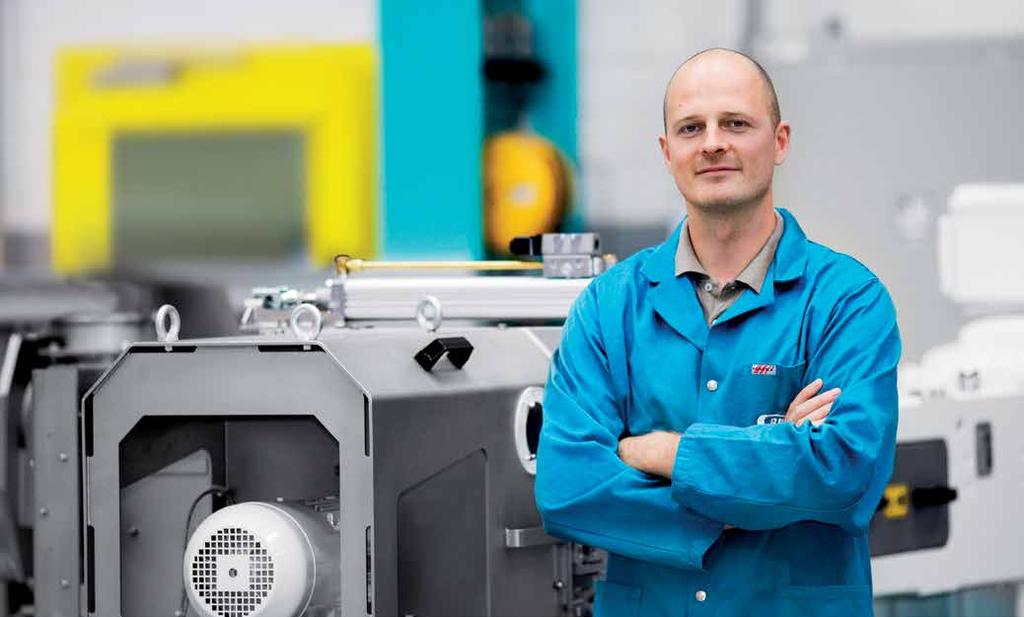 Service for demanding customers. Available worldwide, reliable and fast. When customers need spare parts or support from a technician, Bühler stands ready.