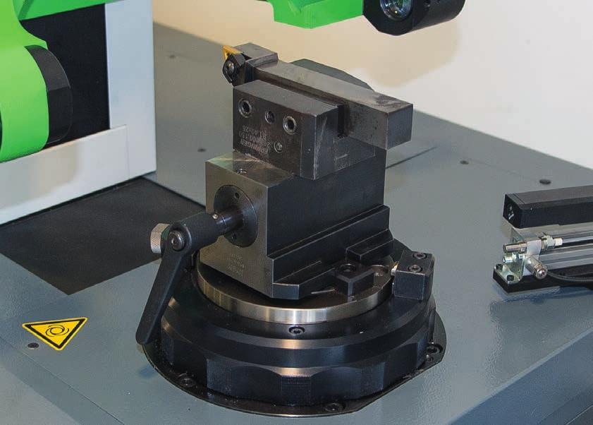 Problem If you forget to clamp the tool in the spindle before measuring, an incorrect measured value will be recorded and possible damage caused to