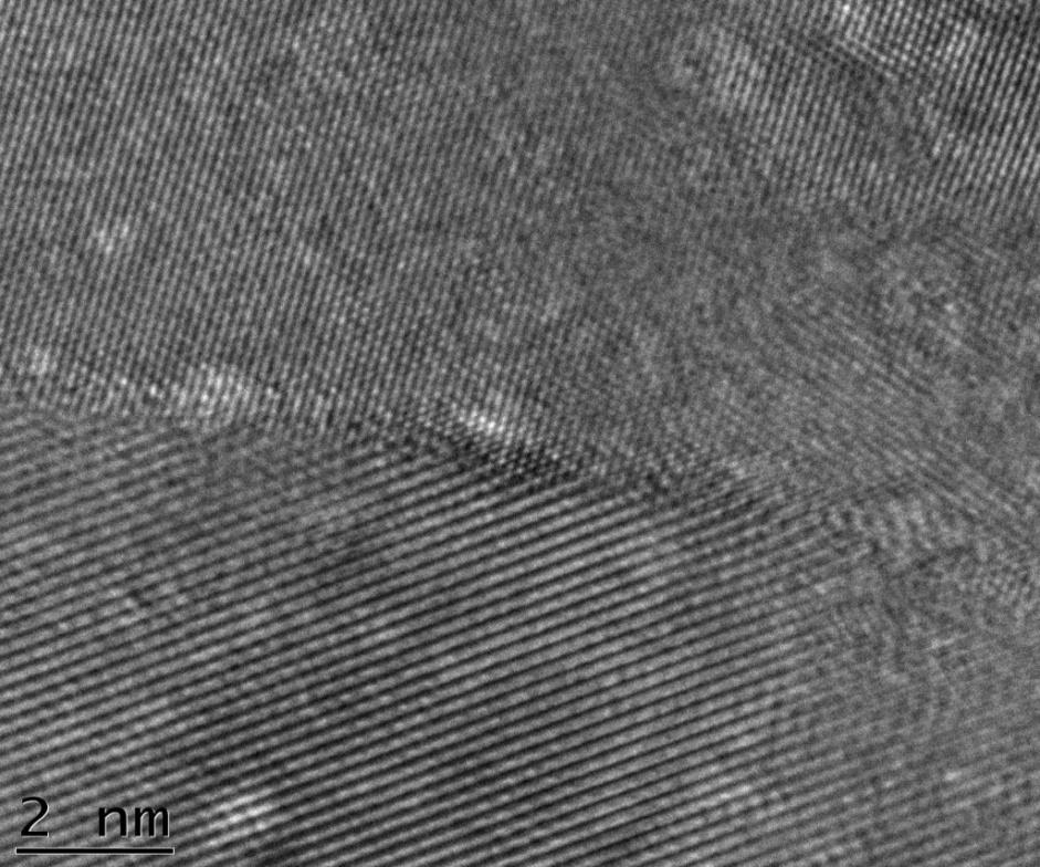 High Resolution TEM of pure W Triple junctions (TJs) and grain