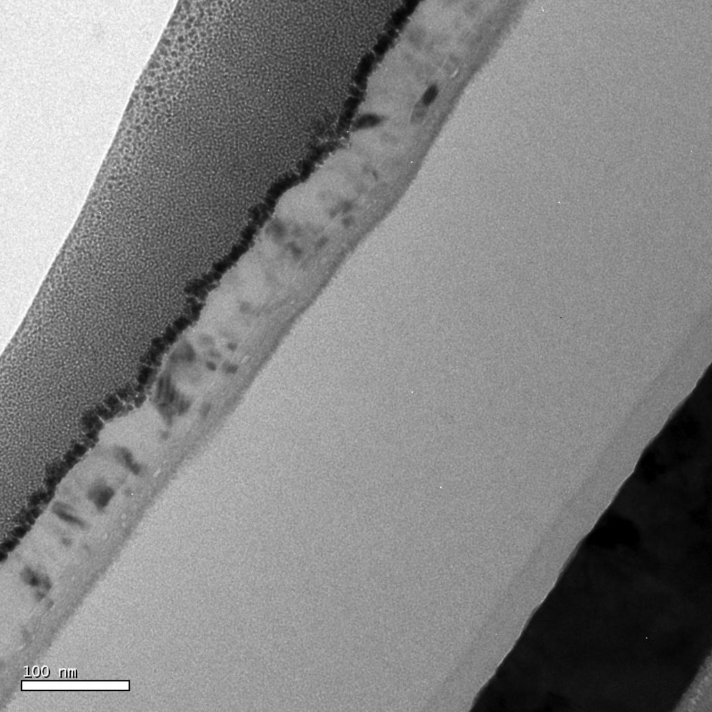 Tiny voids are ouen present at the interface of the transi8on layer and the Ca layer. Ca layer with voids nm Ac ~8 nm lay er 14 All of the Ca layer is oxidized.