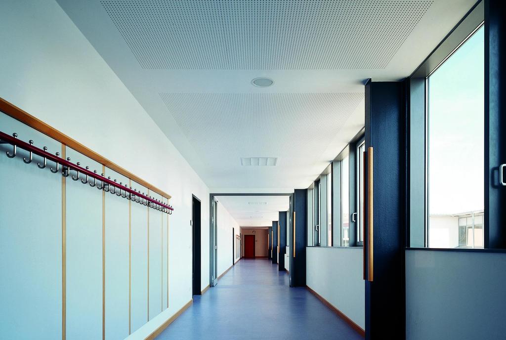 Knauf Apertura Knauf Apertura boards are manufactured from high quality gypsum with a purity of not less than 95%. This makes them light, strong and easy to cut.