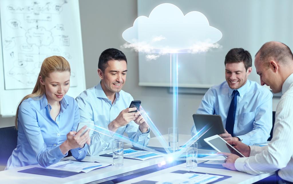 Oracle CPQ Cloud Service Oracle s cloud-based solutions enable both enterprise and midsize companies to streamline the entire opportunity-to-quote-to-order process, including product selection,