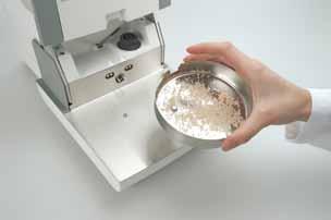 9: Easy cleaning and simple sample disposal. Bench space in labs is usually scarce. Many different analytical instruments need to be placed to master the high flow of various samples.