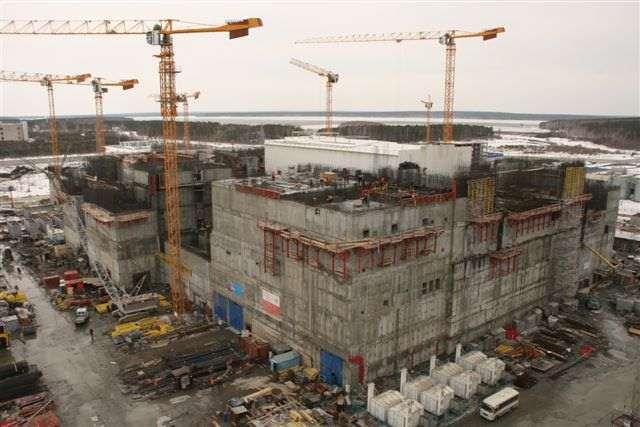 SFR under Construction: BN-800 in Russian Federation Reactor